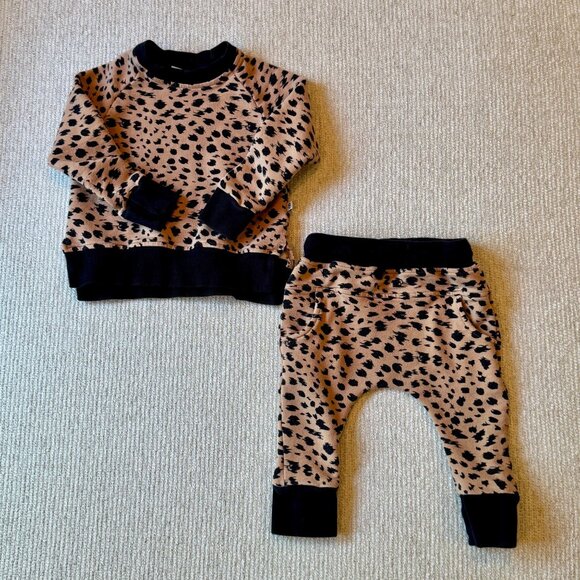 Little Bum Bums Leopard Print Jogger Set Baby 9-12 Months Black Bums & Roses - Picture 1 of 4